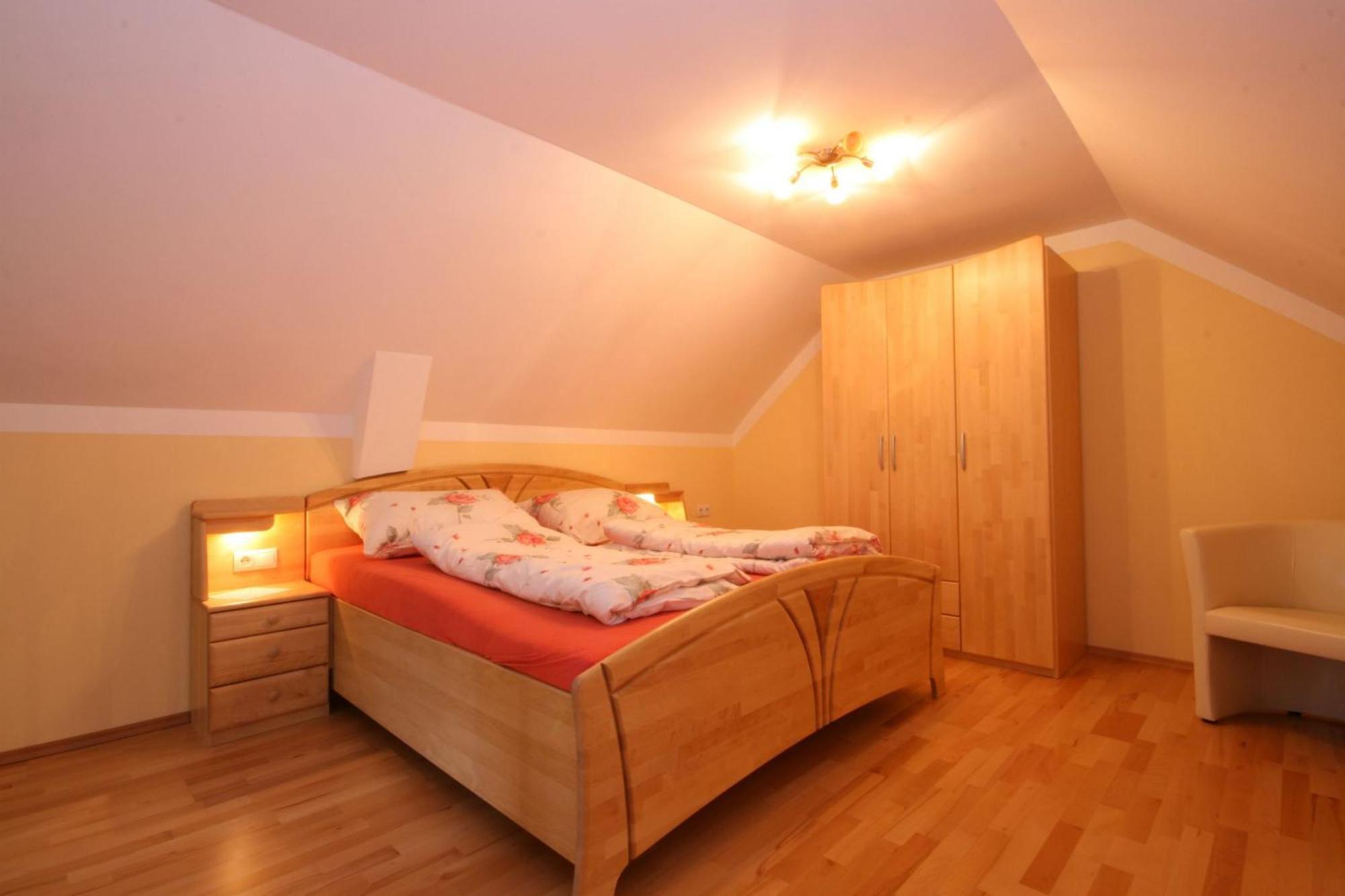 Pichlhof Apartment *