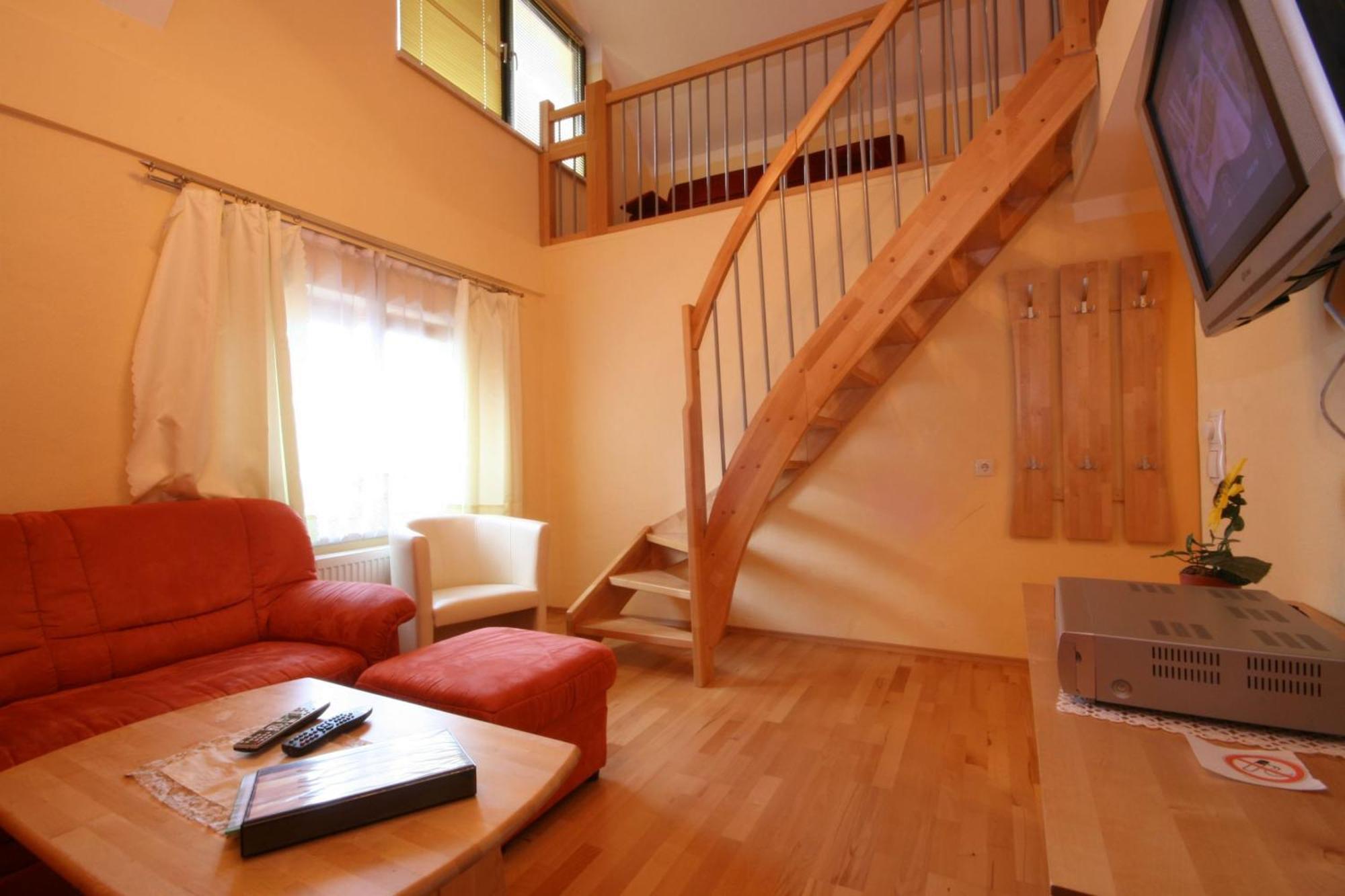 Pichlhof Apartment *